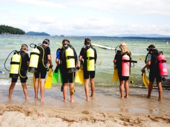 Brookwoods campers scuba diving