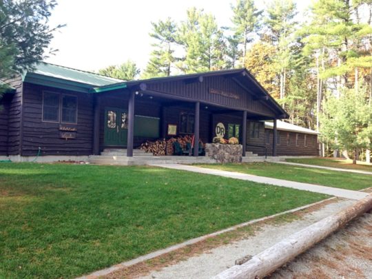Exterior of Deer Run Lodge