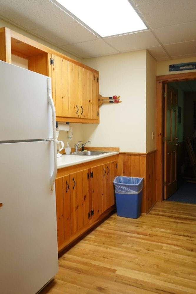 Loon cabin kitchen